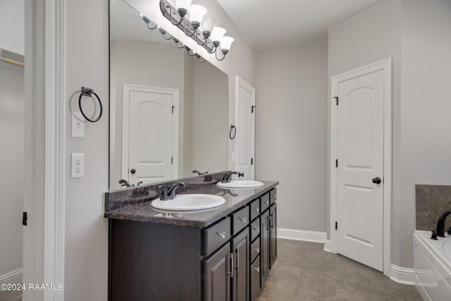 101 Green Mountain Ridge Street, Youngsville, LA 70592