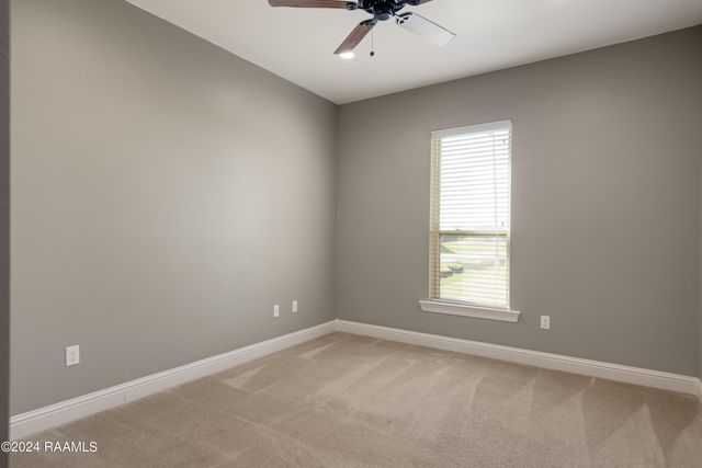 101 Green Mountain Ridge Street, Youngsville, LA 70592
