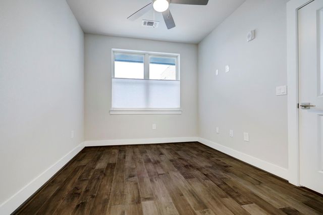 4819 Caroline Street 306, Houston, TX 77004