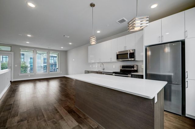 4819 Caroline Street 306, Houston, TX 77004