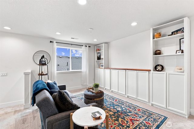 8713 N 5th Street, Ridgefield, WA 98642
