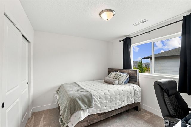 8713 N 5th Street, Ridgefield, WA 98642