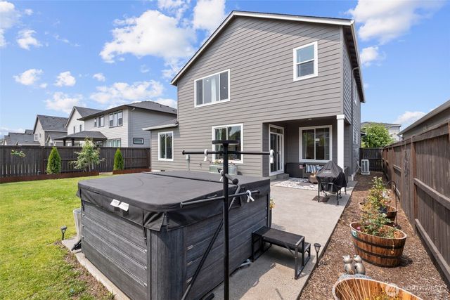 8713 N 5th Street, Ridgefield, WA 98642