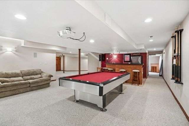 627 Mansfield Way, Oswego, IL 60543