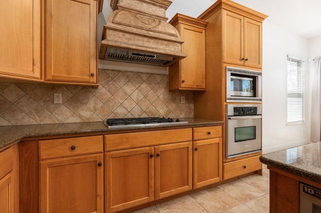 6943 W Stuart Avenue, Fresno, CA 93723