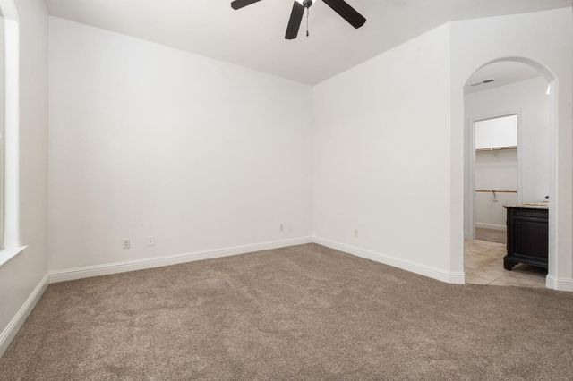 6943 W Stuart Avenue, Fresno, CA 93723