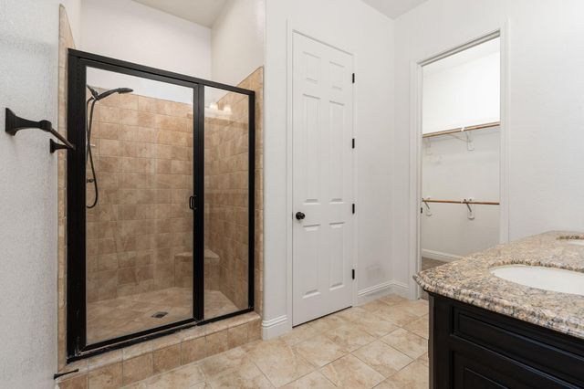 6943 W Stuart Avenue, Fresno, CA 93723