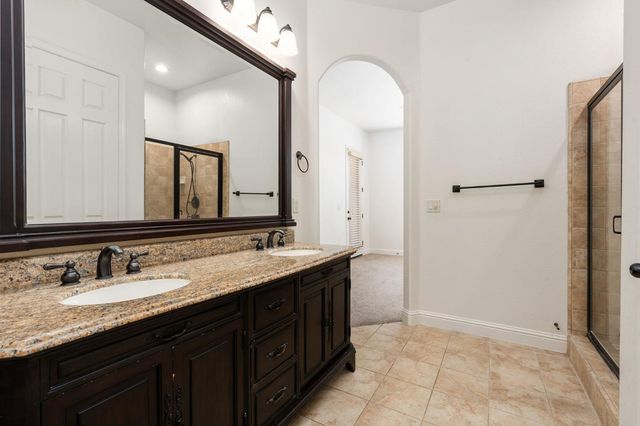 6943 W Stuart Avenue, Fresno, CA 93723