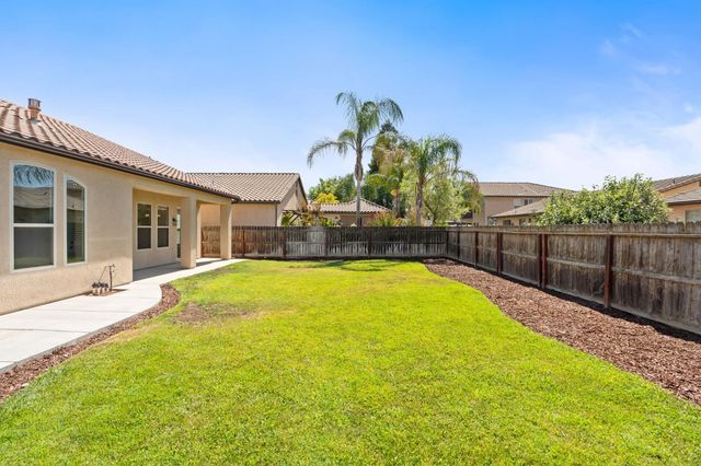 6943 W Stuart Avenue, Fresno, CA 93723