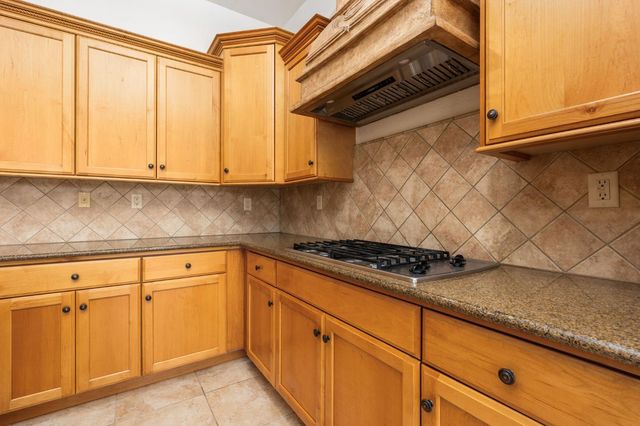 6943 W Stuart Avenue, Fresno, CA 93723