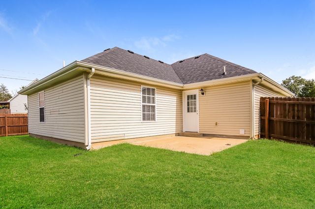 921 Sky Valley Trl, Smyrna, TN 37167