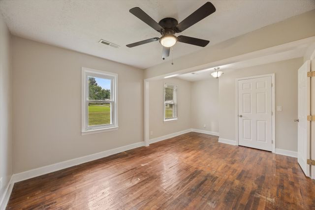 139 Quick School Rd, Fayetteville, TN 37334