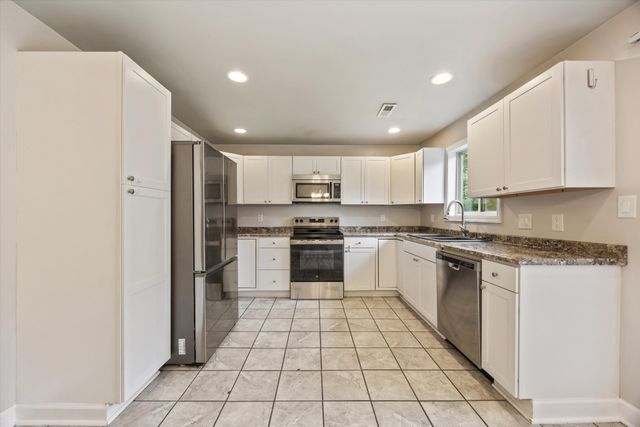 139 Quick School Rd, Fayetteville, TN 37334