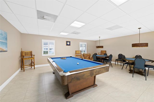 2460 SW 22nd Avenue 810, Delray Beach, FL 33445