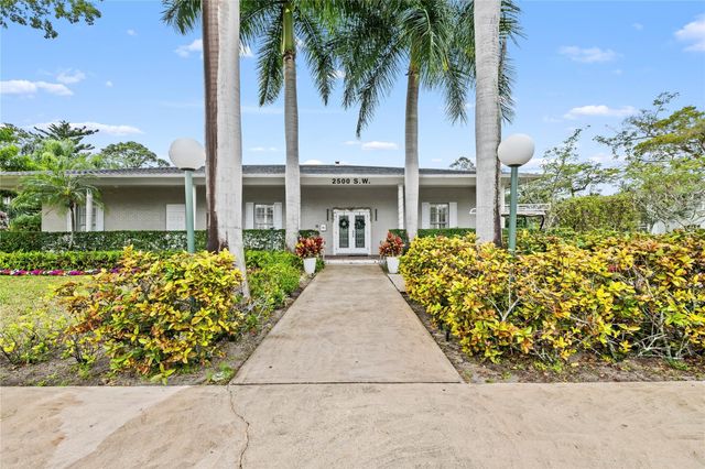 2460 SW 22nd Avenue 810, Delray Beach, FL 33445