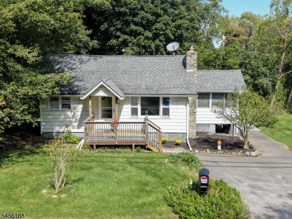 103 Breakneck Rd, Vernon Twp., NJ 07422 — exterior