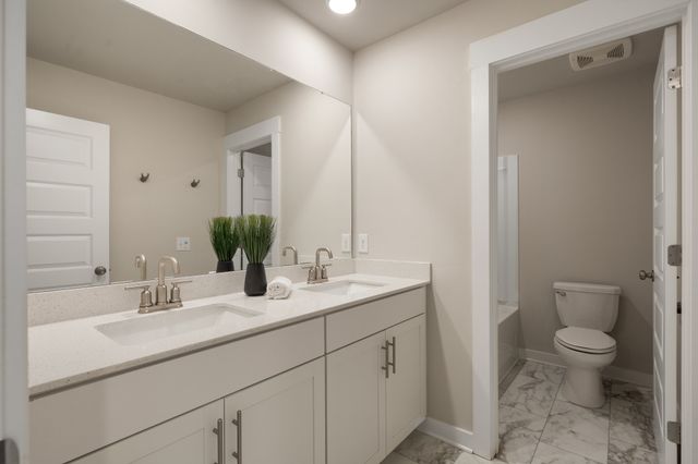 804 Rockwell Dr, Hendersonville, TN 37075