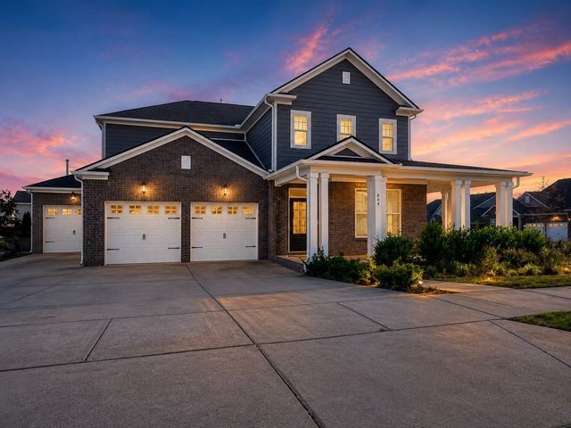 804 Rockwell Dr, Hendersonville, TN 37075