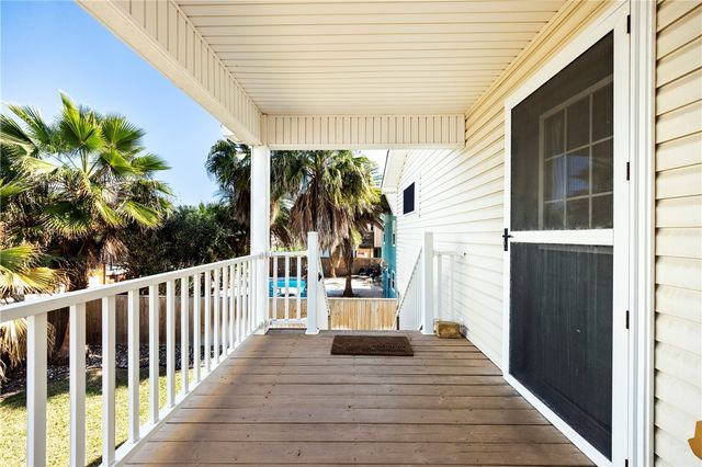 650 Sandpiper Circ, Port Aransas, TX 78373