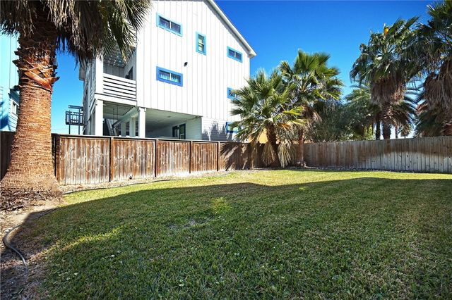 650 Sandpiper Circ, Port Aransas, TX 78373