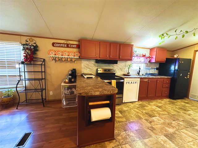 153 Tesoro WAY, Del Valle, TX 78617