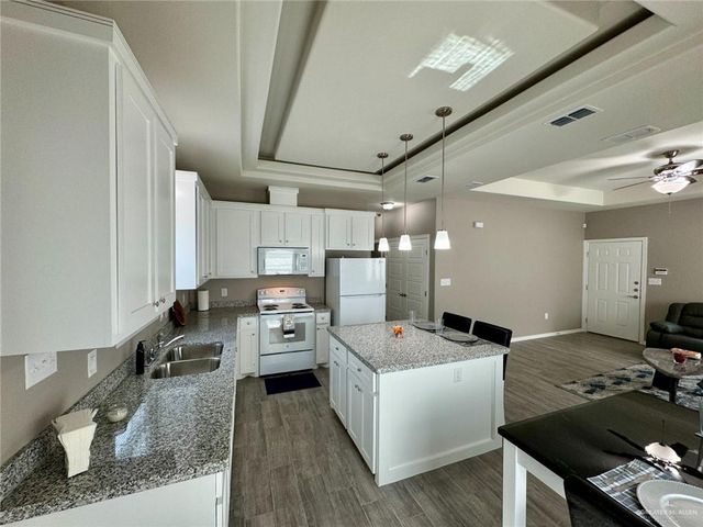 807 E Starr Street, Mercedes, TX 78570