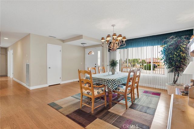 20115 Shoshonee, Apple Valley, CA 92307