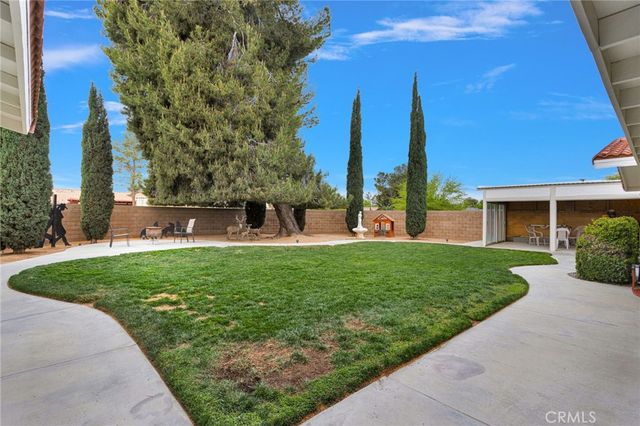 20115 Shoshonee, Apple Valley, CA 92307