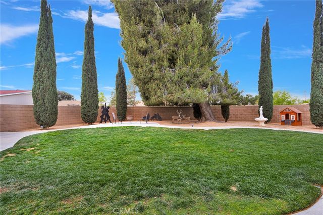 20115 Shoshonee, Apple Valley, CA 92307