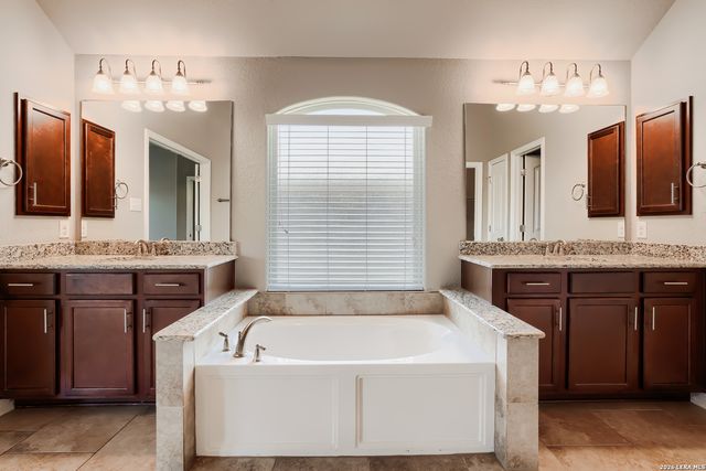 3132 Barker Cypress, New Braunfels, TX 78130