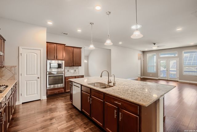 3132 Barker Cypress, New Braunfels, TX 78130