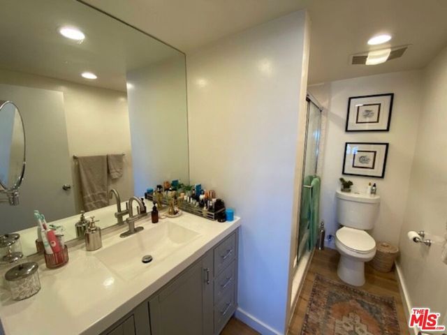 221 S Gale Drive 406, Beverly Hills, CA 90211