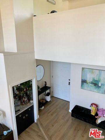 221 S Gale Drive 406, Beverly Hills, CA 90211