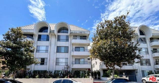 221 S Gale Drive 406, Beverly Hills, CA 90211