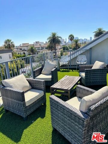 221 S Gale Drive 406, Beverly Hills, CA 90211