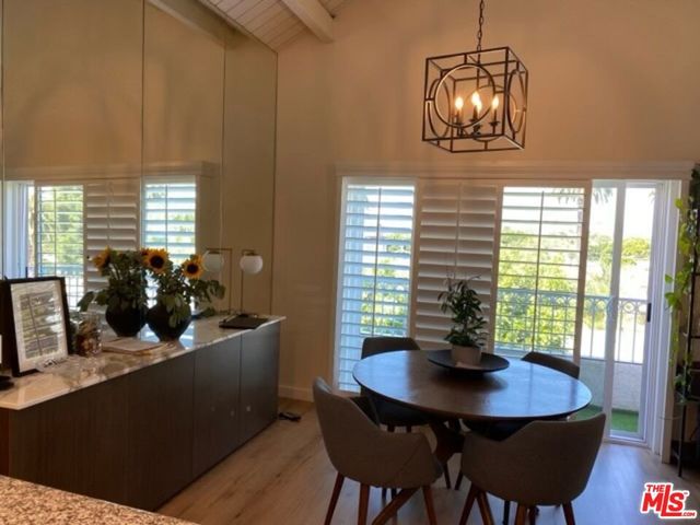 221 S Gale Drive 406, Beverly Hills, CA 90211