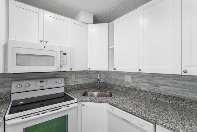 2522 PINE RIDGE WAY S D2, Palm Harbor, FL 34684