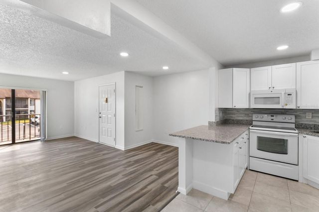 2522 PINE RIDGE WAY S D2, Palm Harbor, FL 34684