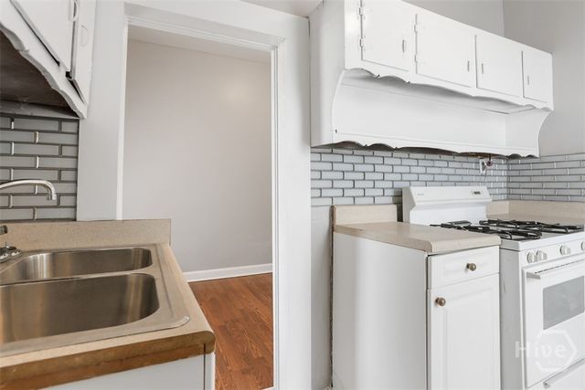 1023 W 37th Street, Savannah, GA 31415