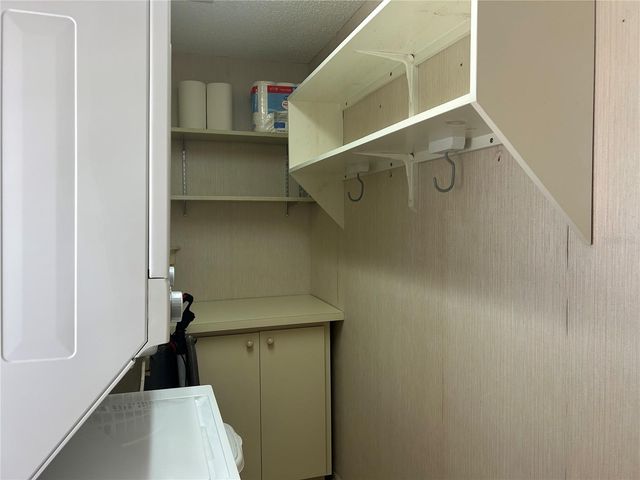 1548 GRAND BOULEVARD 109, Sarasota, FL 34232