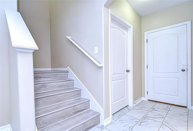 2718 GARDEN FALLS DRIVE, Brandon, FL 33511