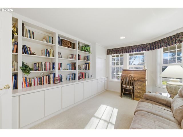 6428 CASTLE LAKE Ct N, Keizer, OR 97303