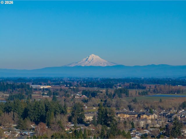 6428 CASTLE LAKE Ct N, Keizer, OR 97303