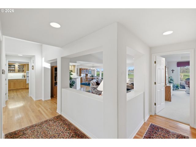 6428 CASTLE LAKE Ct N, Keizer, OR 97303