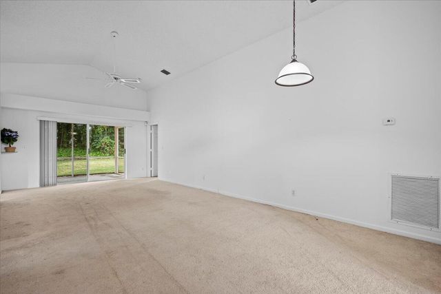 1899 Oak Berry Circle, Wellington, FL 33414