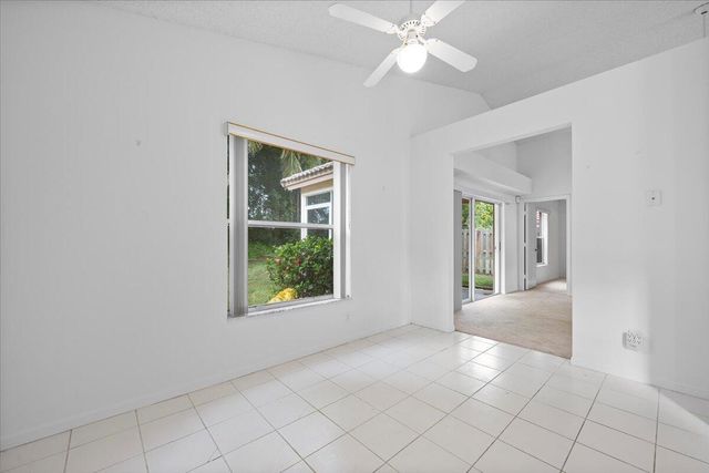 1899 Oak Berry Circle, Wellington, FL 33414