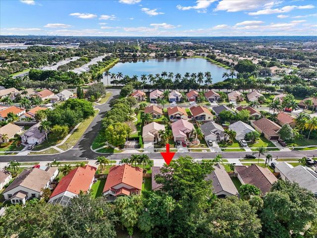 1899 Oak Berry Circle, Wellington, FL 33414