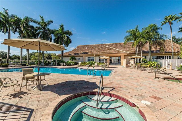 1899 Oak Berry Circle, Wellington, FL 33414