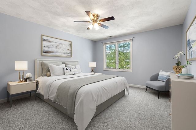 4 Iris Way 22, Haverhill, MA 01830