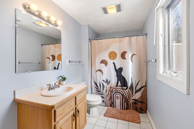 4 Iris Way 22, Haverhill, MA 01830